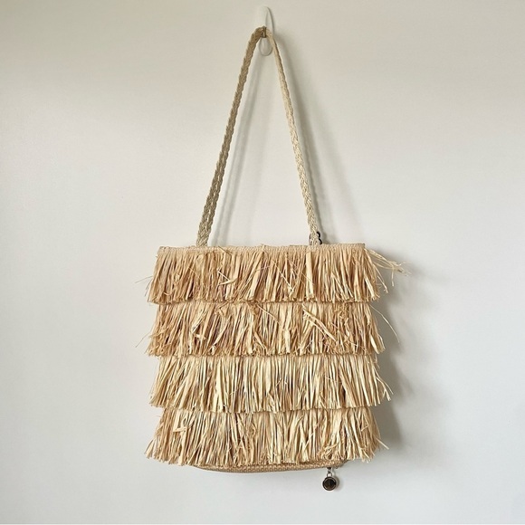 New with tags Poppy & Peonies Fiesta Fringe Beach Straw Tote - Picture 4 of 10